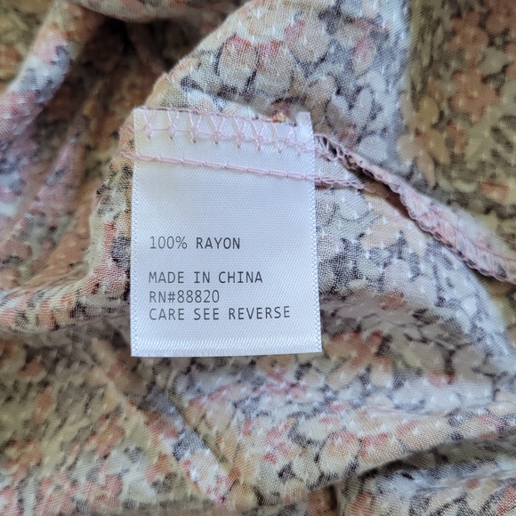 Cynthia Rowley Floral💐 Blouse - NWT - Picture 6 of 10